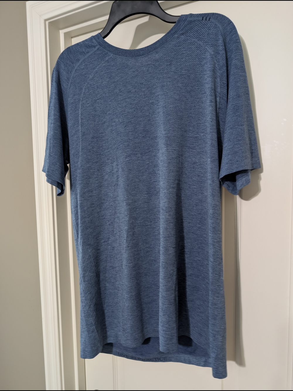lululemon athletica Men's Short Sleeve Crew Tee in Heathered Blue